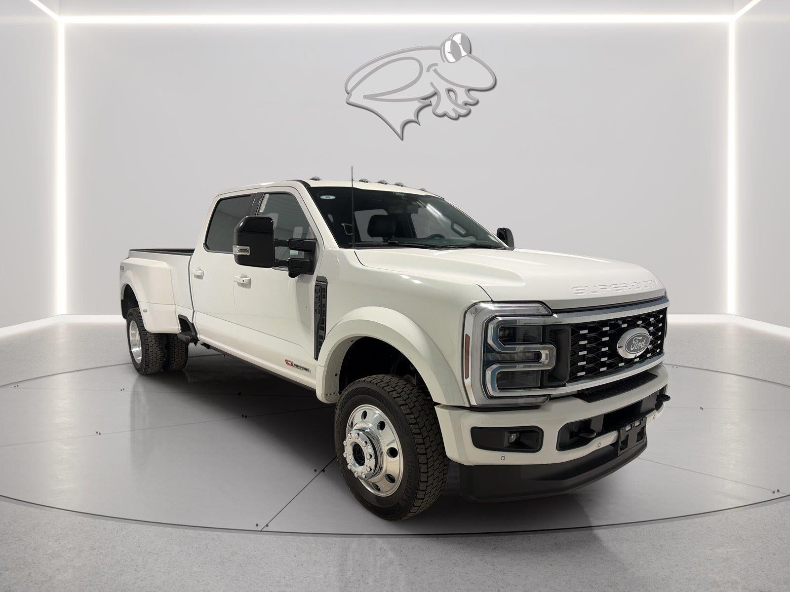 2027 Ford Super Duty F-450 Drw Platinum