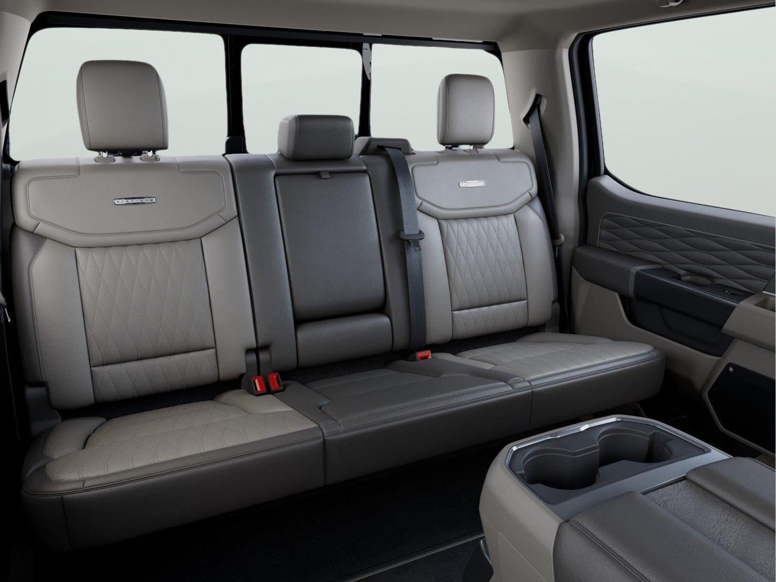 2027 Ford Super Duty F-450 DRW Platinum