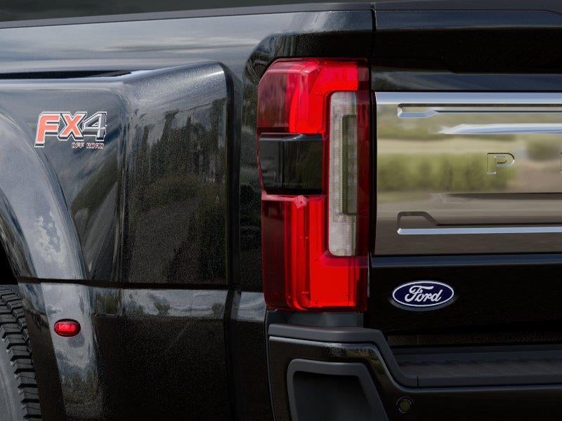 2027 Ford Super Duty F-450 DRW Platinum