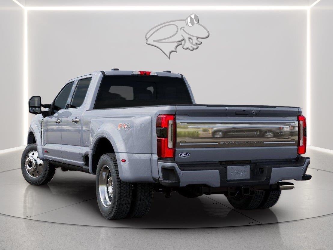 2027 Ford Super Duty F-450 DRW Platinum