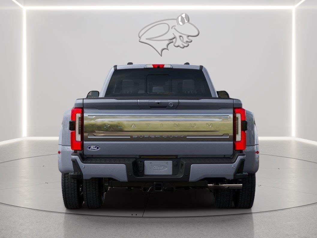 2027 Ford Super Duty F-450 DRW Platinum