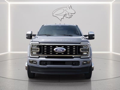 2027 Ford Super Duty F-450 DRW Platinum