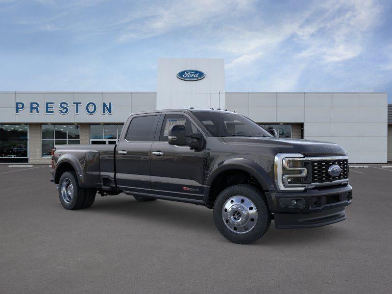 2026 Ford Super Duty F-450 DRW Platinum