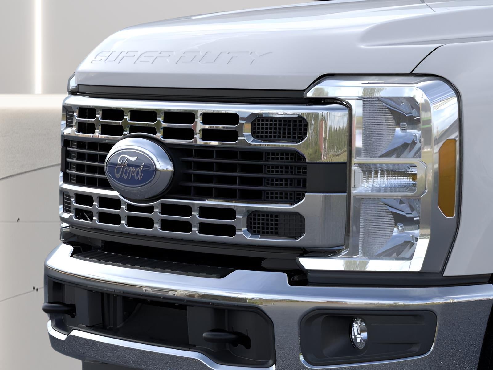 2025 Ford Super Duty F-350 XLT