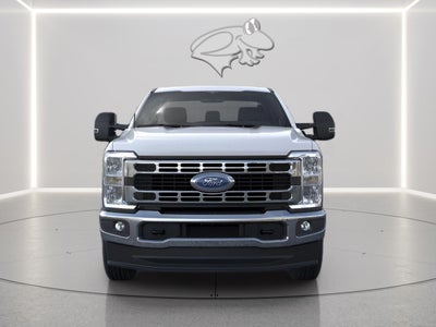 2025 Ford Super Duty F-350 XLT