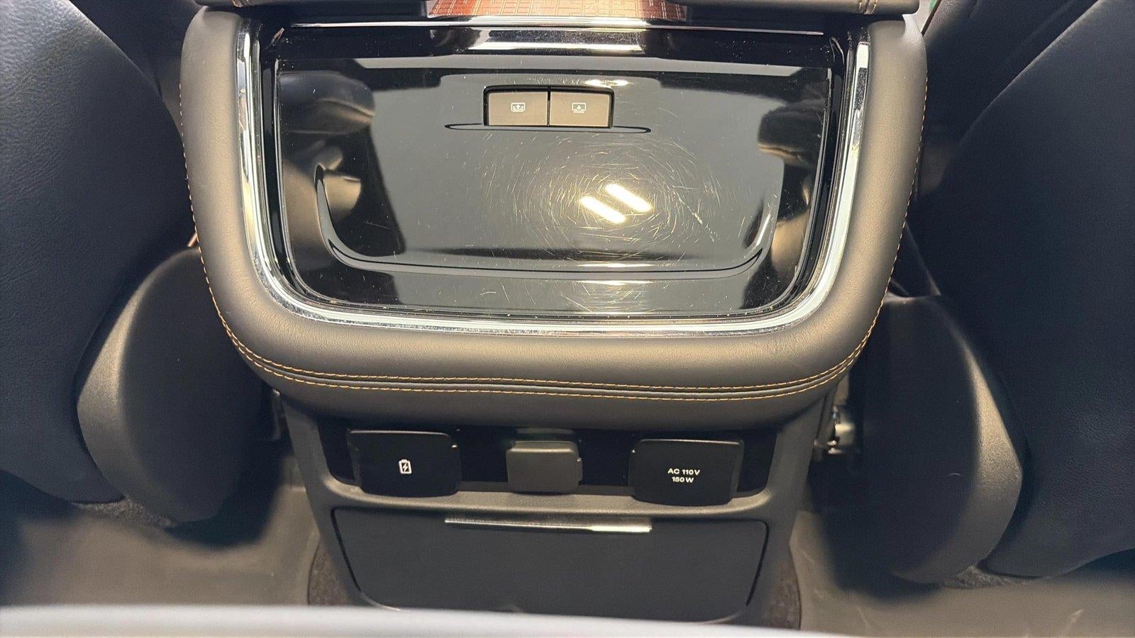 2023 Lincoln Navigator Black Label