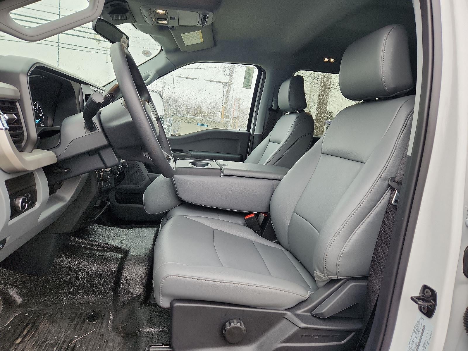 2024 Ford Super Duty F-350 DRW XL