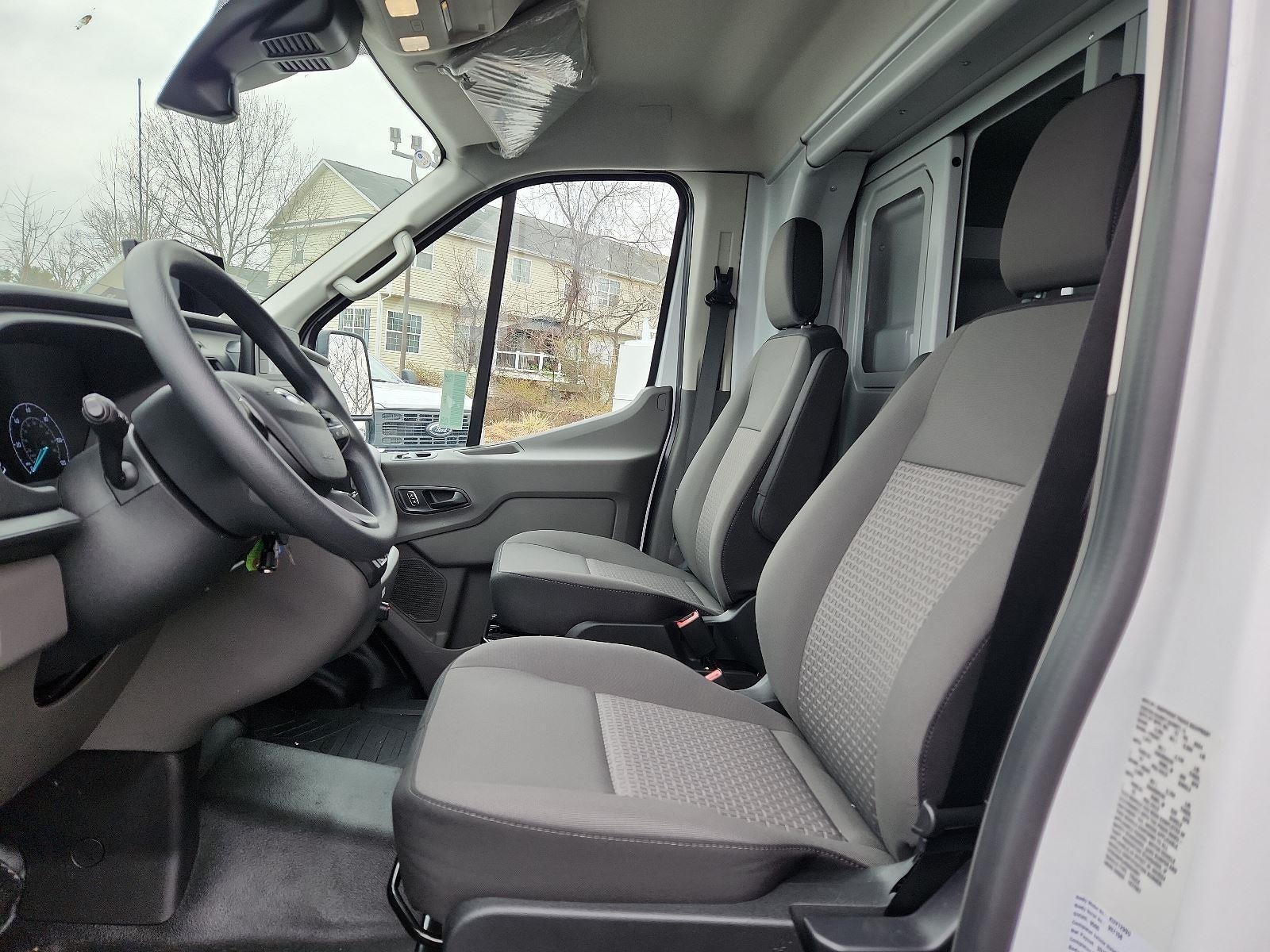 2024 Ford Transit Cutaway Base