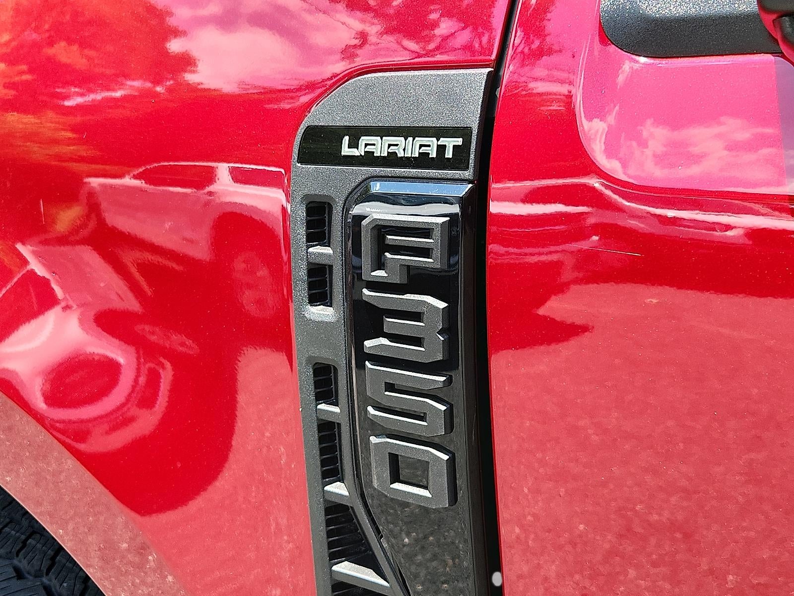 2026 Ford Super Duty F-350 Lariat