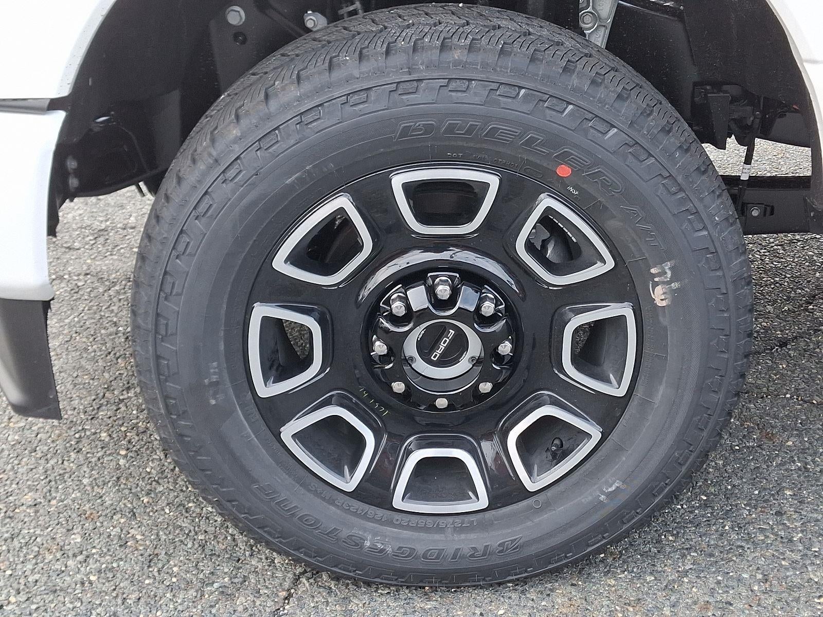 2025 Ford Super Duty F-350 Platinum