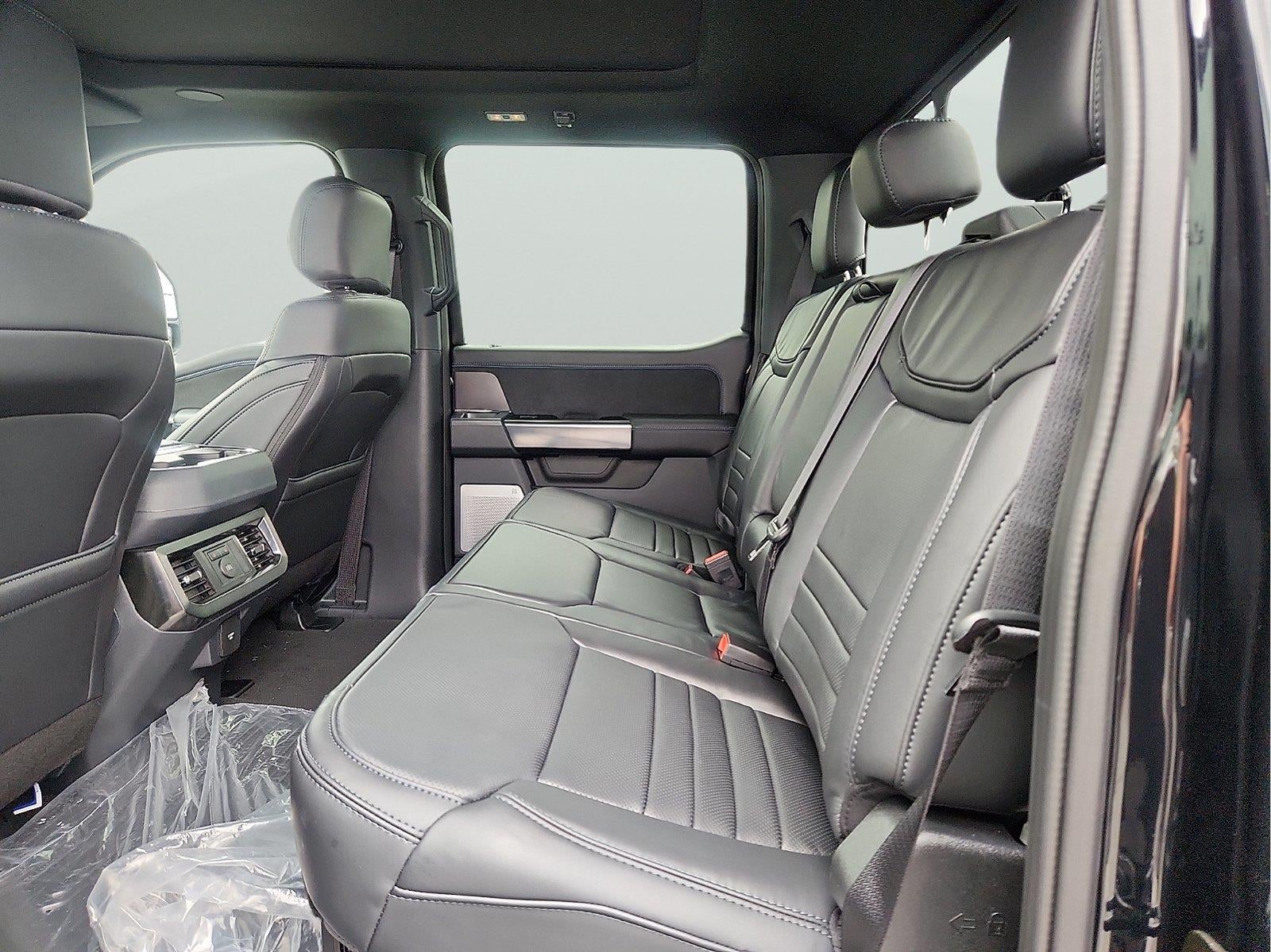 2027 Ford Super Duty F-350 Platinum