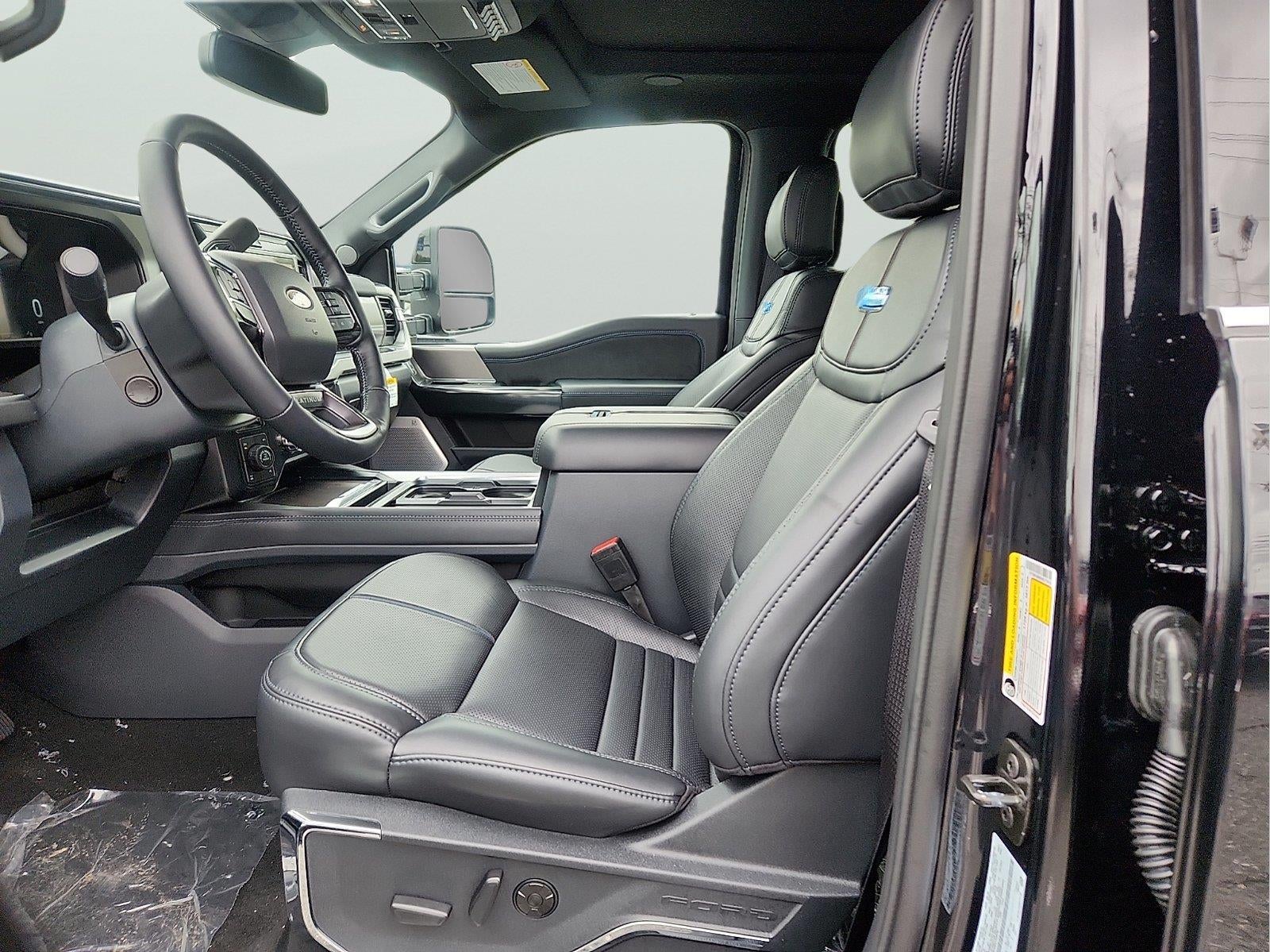 2027 Ford Super Duty F-350 Platinum