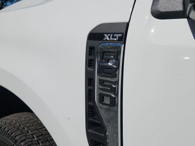 2026 Ford Super Duty F-350 DRW XLT