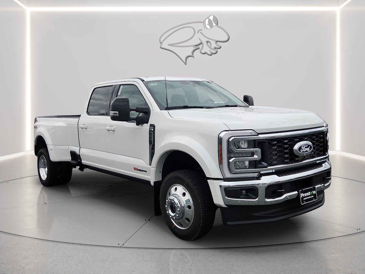 2027 Ford Super Duty F-450 Drw Lariat
