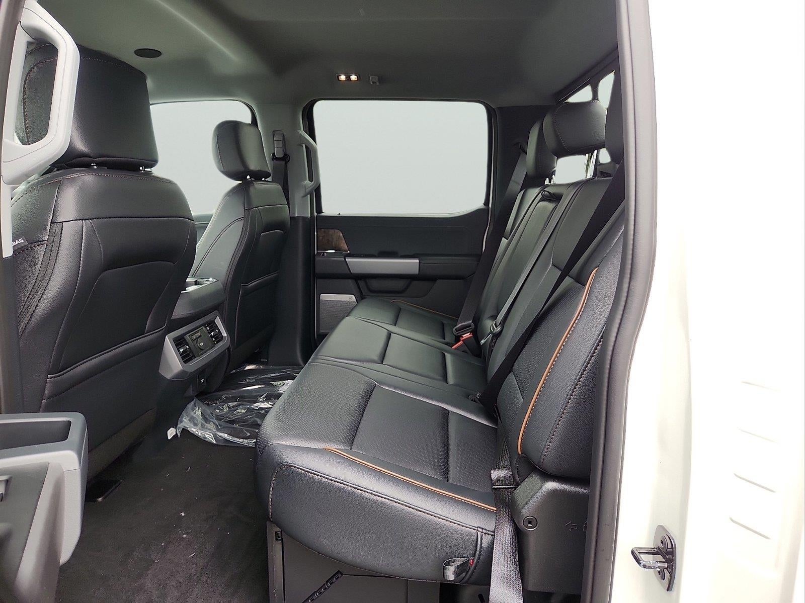 2027 Ford Super Duty F-450 Drw Lariat