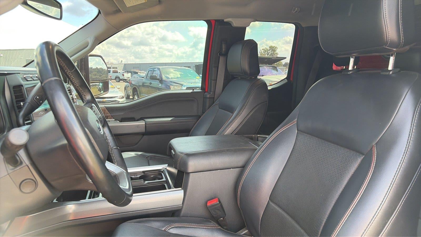 2024 Ford Super Duty F-450 Drw LARIAT