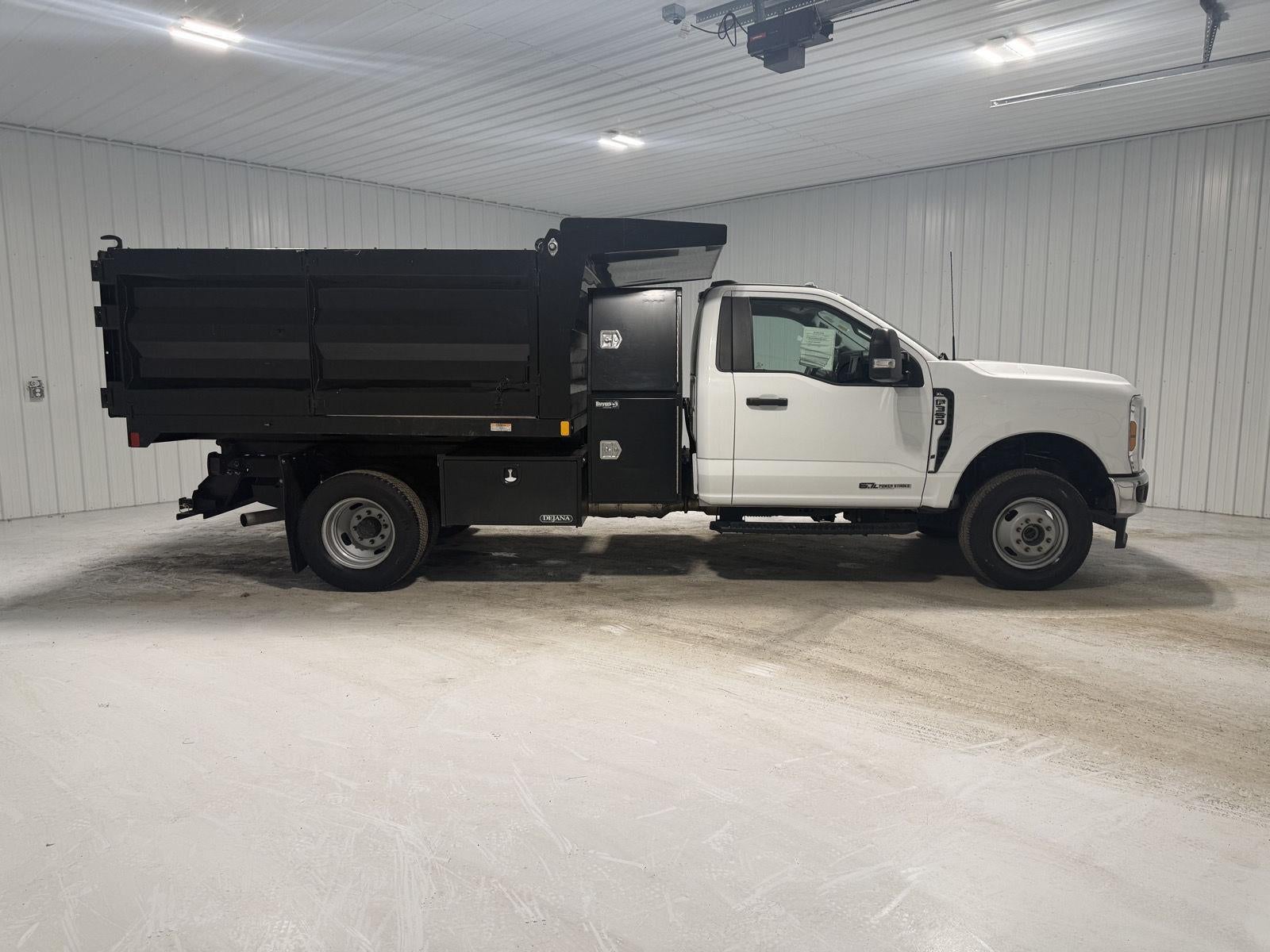 2024 Ford Super Duty F-350 DRW XL