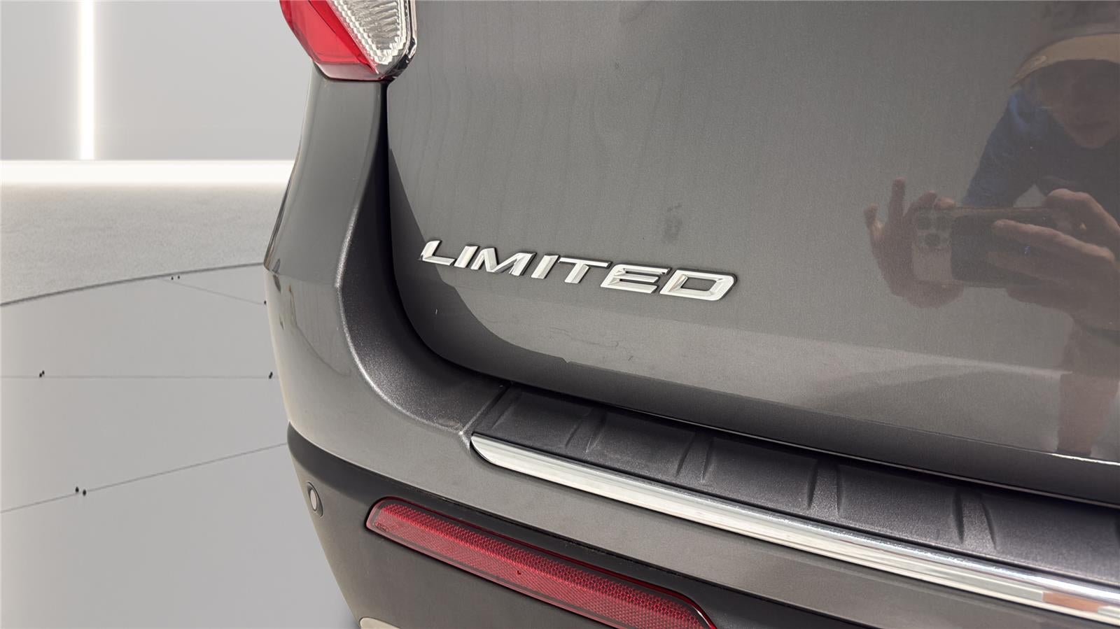 2023 Ford Explorer Limi
