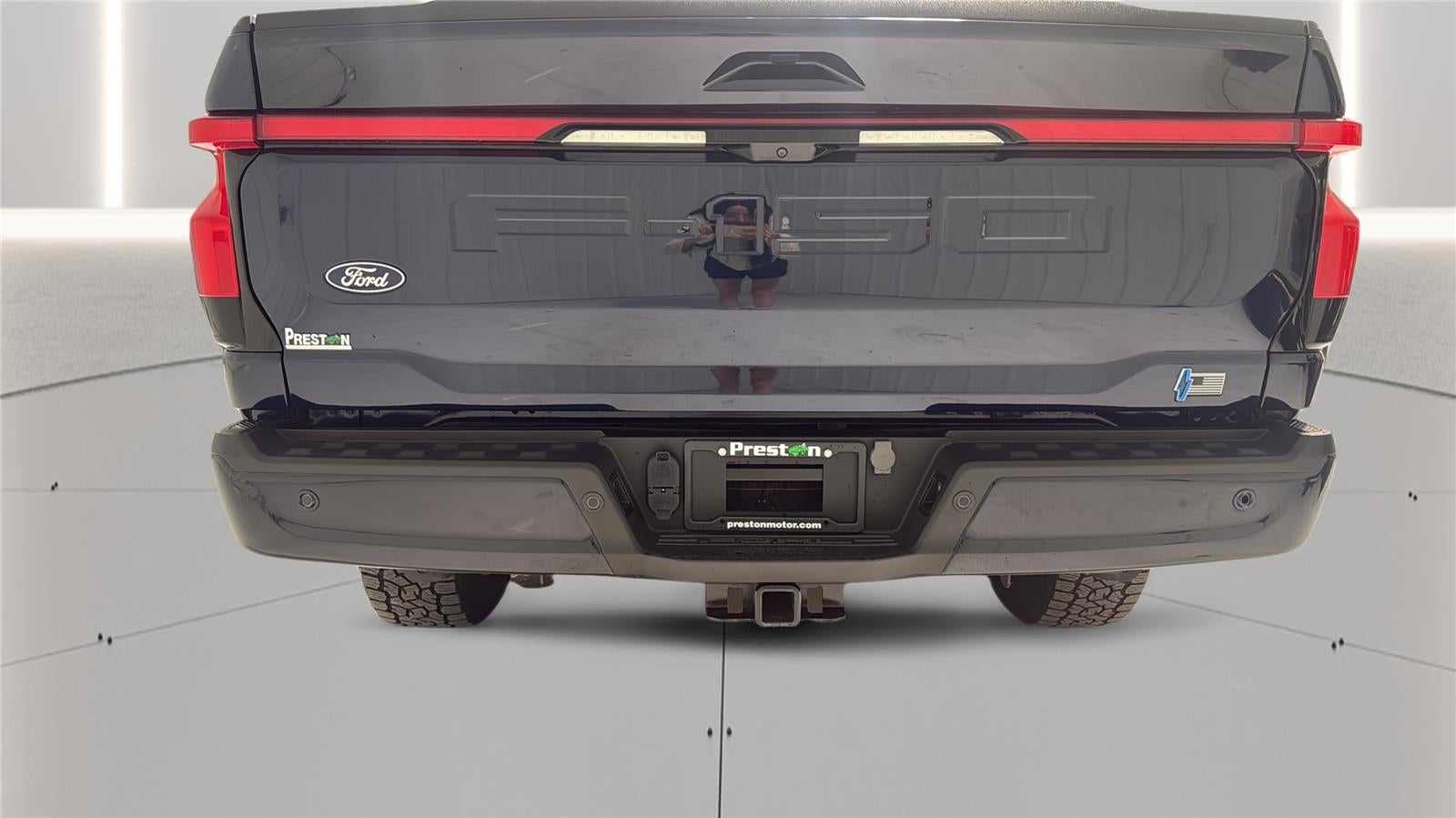 2024 Ford F-150 Lightning LARIAT