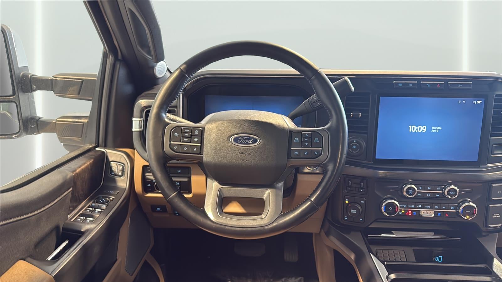 2023 Ford Super Duty F-250 Lariat