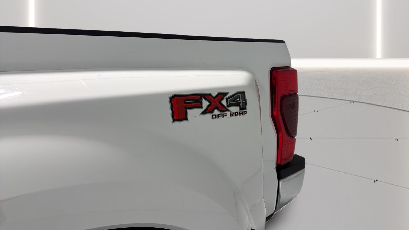 2022 Ford Super Duty F-350 DRW XLT