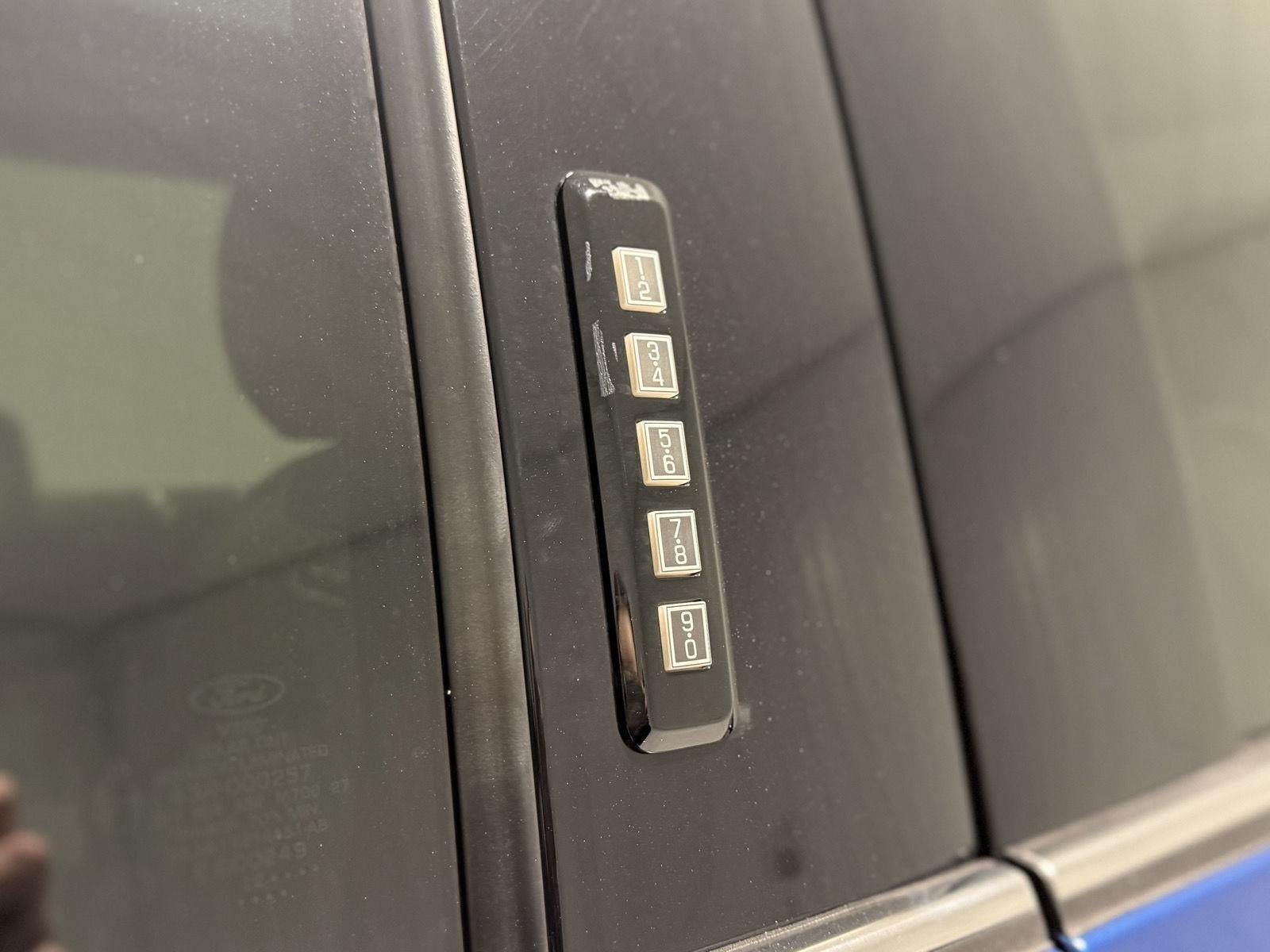 2022 Ford Super Duty F-450 DRW Limited