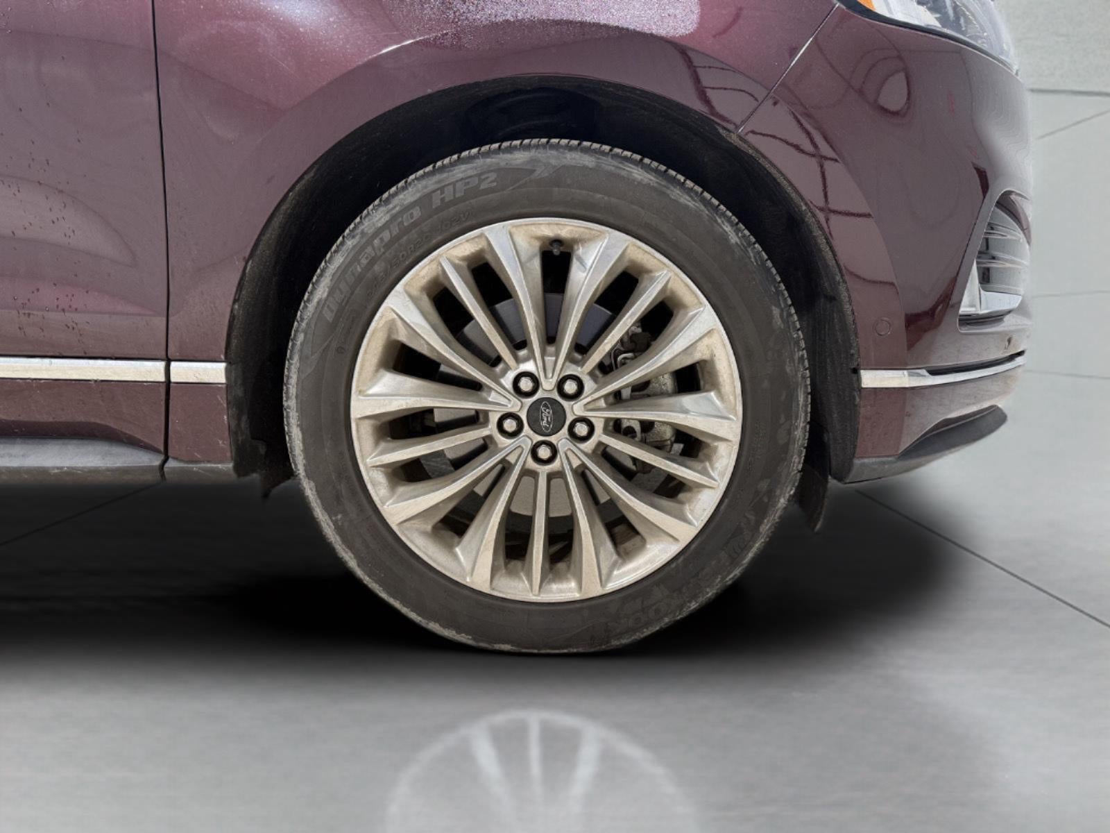 2020 Ford Edge Titanium