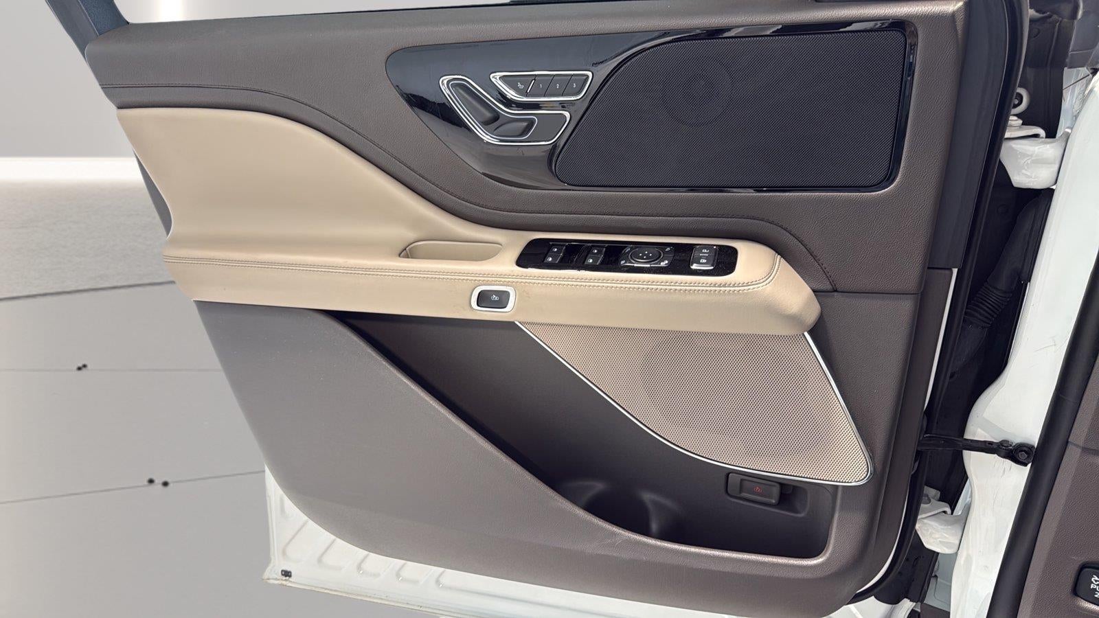 2023 Lincoln Aviator Standard