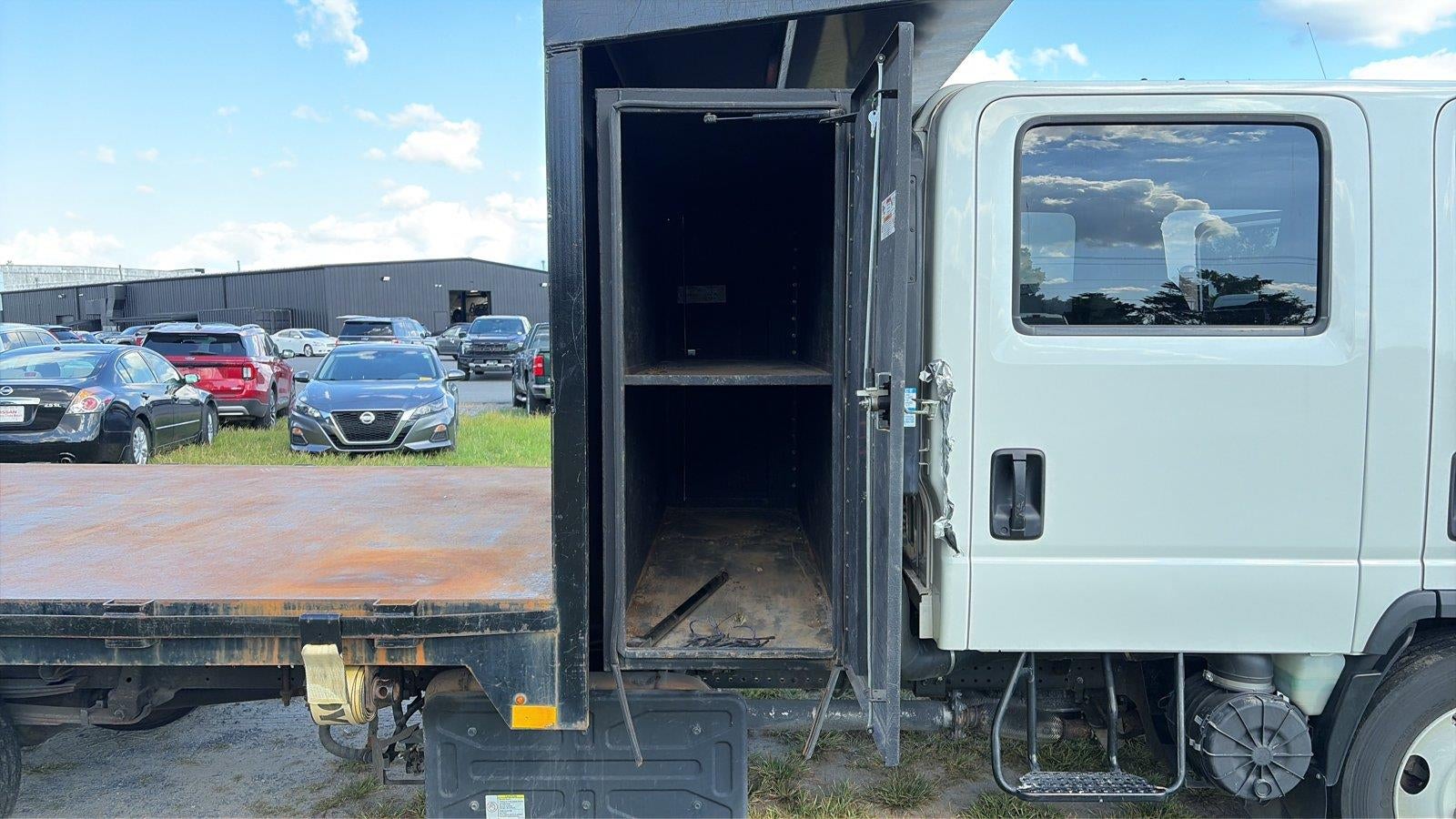2023 Isuzu Nrr Base