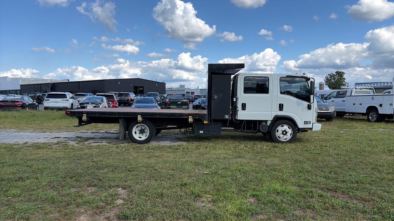 2023 Isuzu Nrr Base