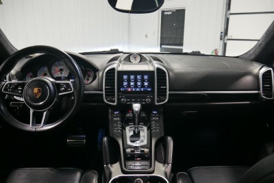 2017 Porsche Cayenne Turbo