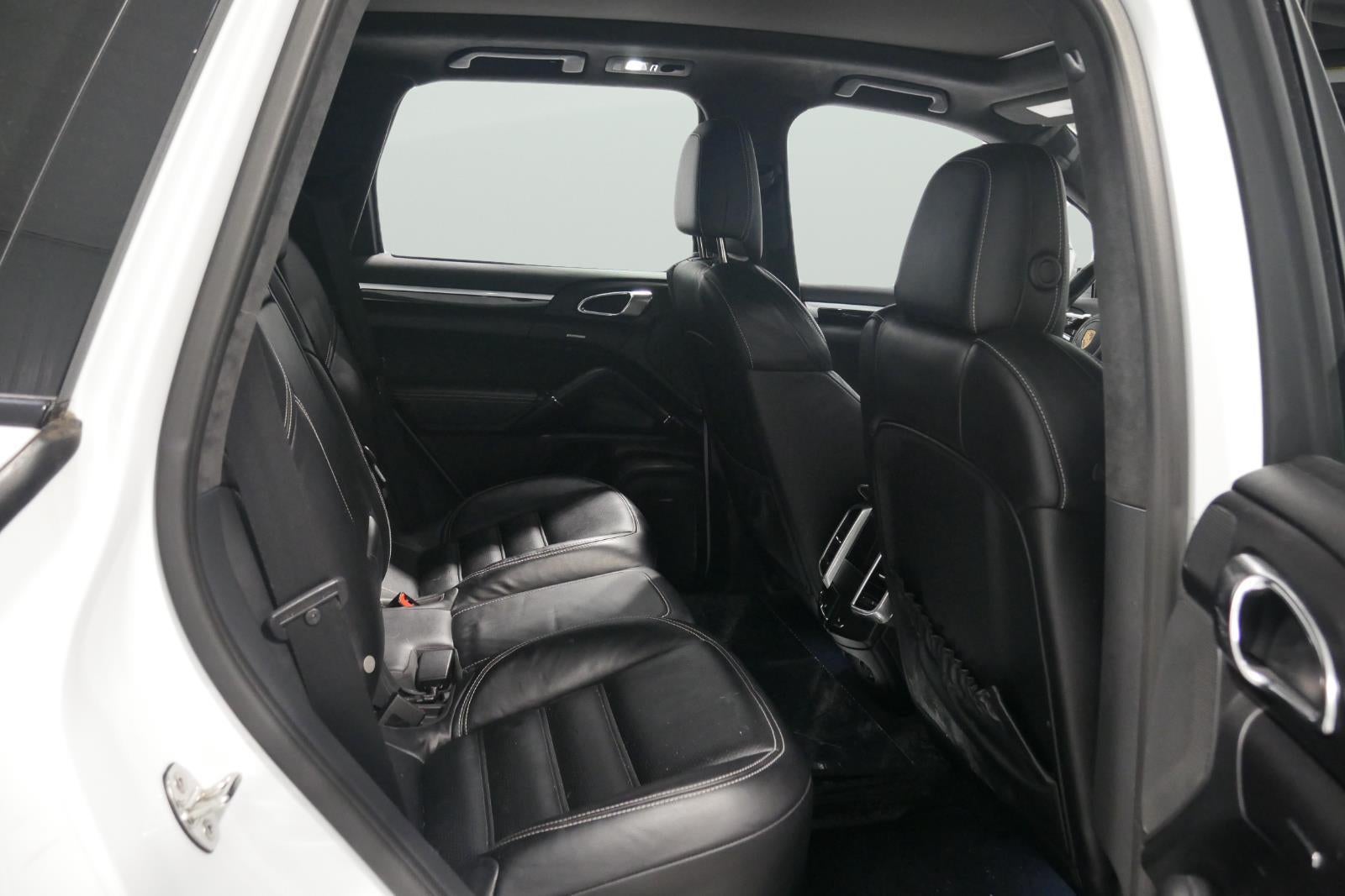 2017 Porsche Cayenne Turbo