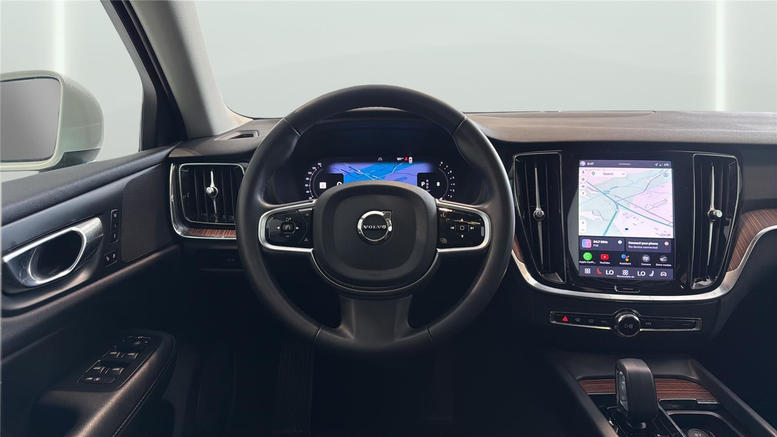 2025 Volvo V60 Cross Country Plus