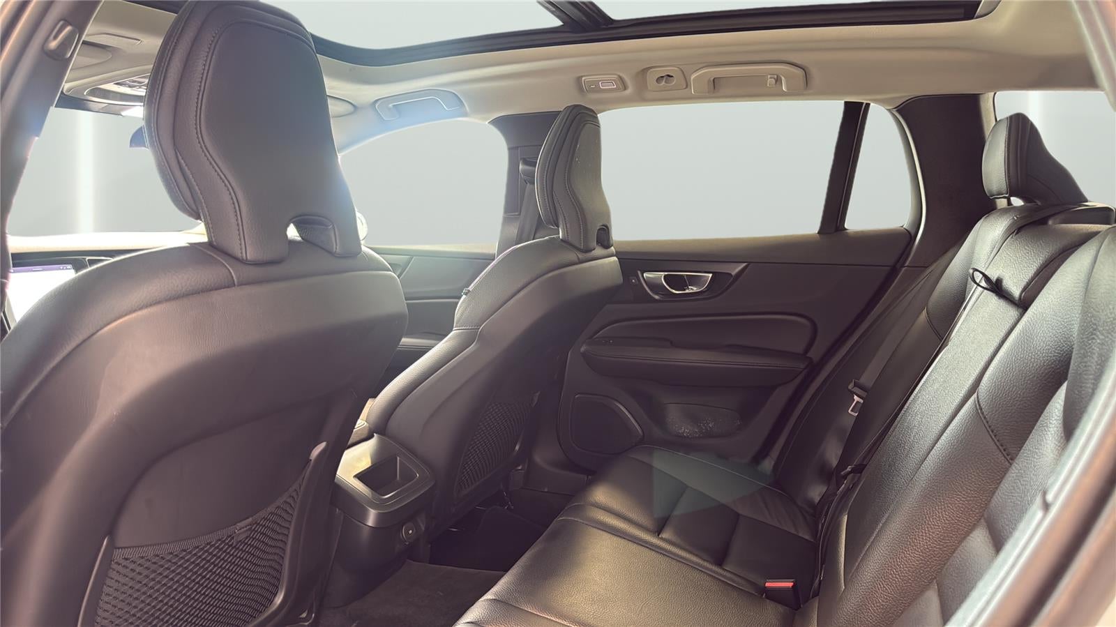 2025 Volvo V60 Cross Country Plus