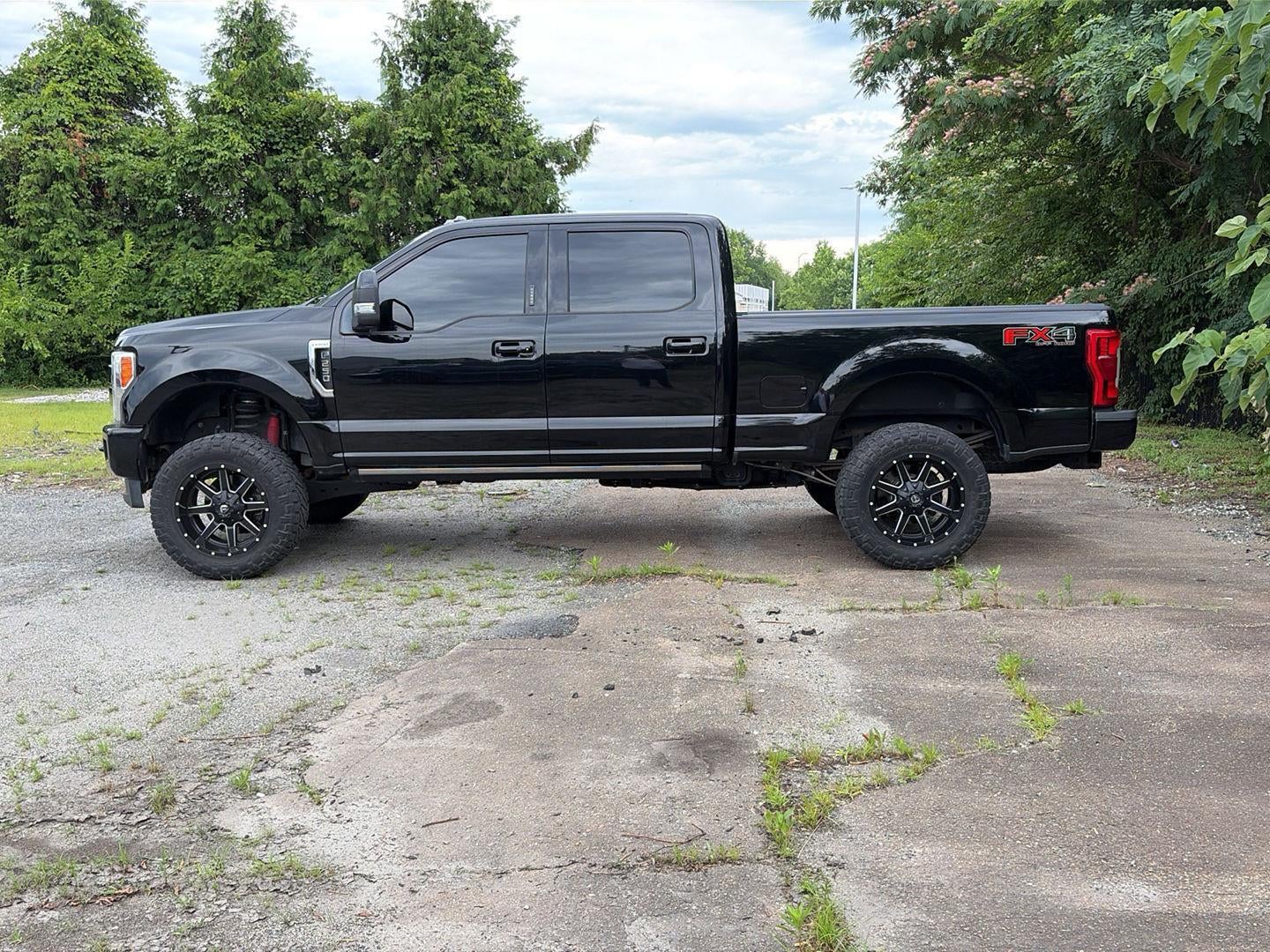 2017 Ford Super Duty F-250 SRW Lariat