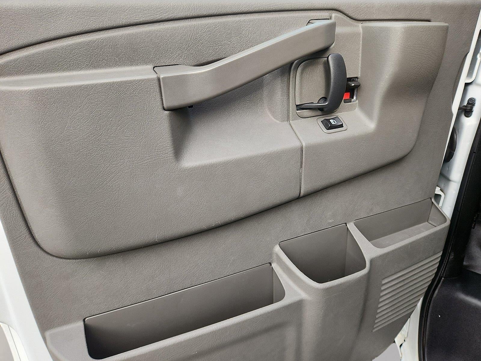 2017 Chevrolet Express Passenger 3500 LS