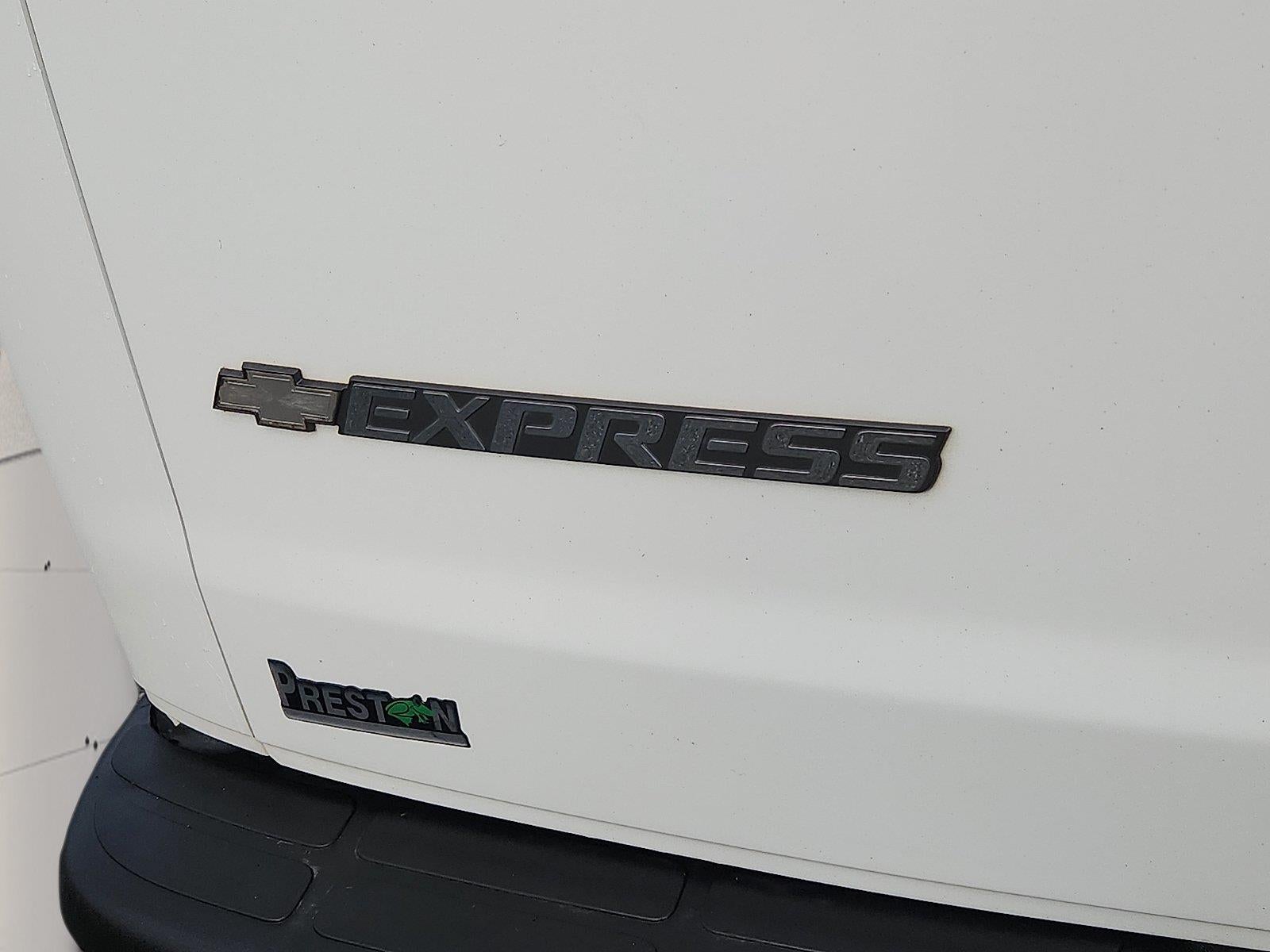 2017 Chevrolet Express Passenger 3500 LS