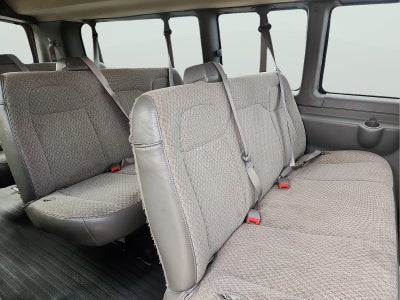 2017 Chevrolet Express Passenger 3500 LS