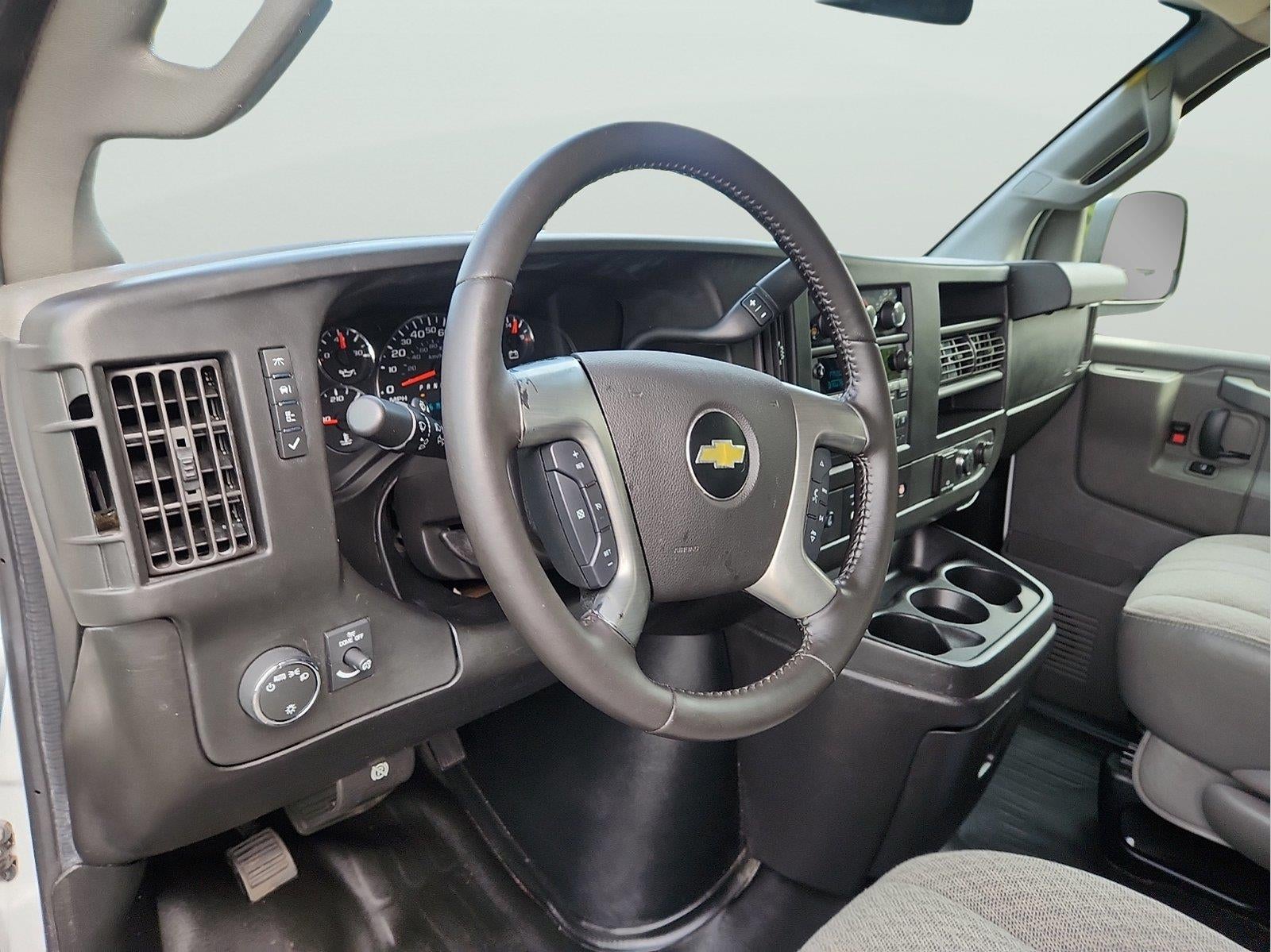 2017 Chevrolet Express Passenger 3500 LS