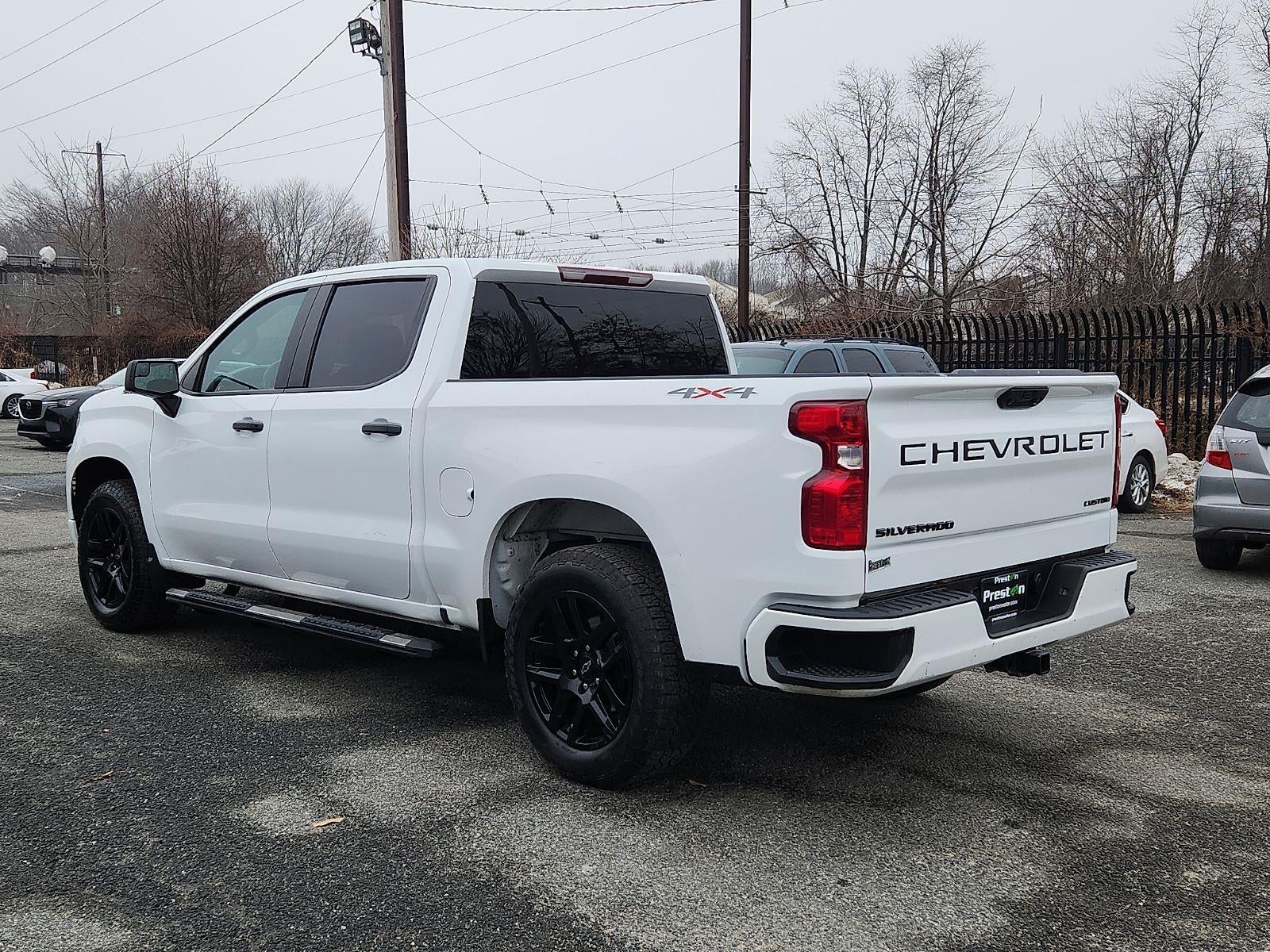 2022 Chevrolet Silverado 1500 Custom