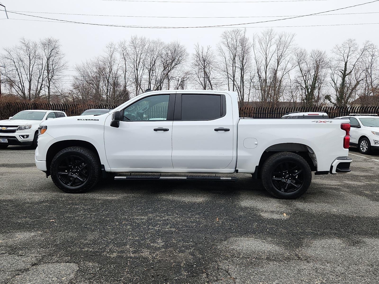 2022 Chevrolet Silverado 1500 Custom