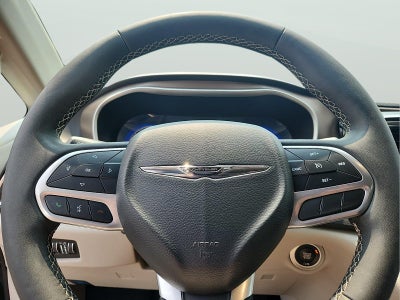 2024 Chrysler Voyager LX