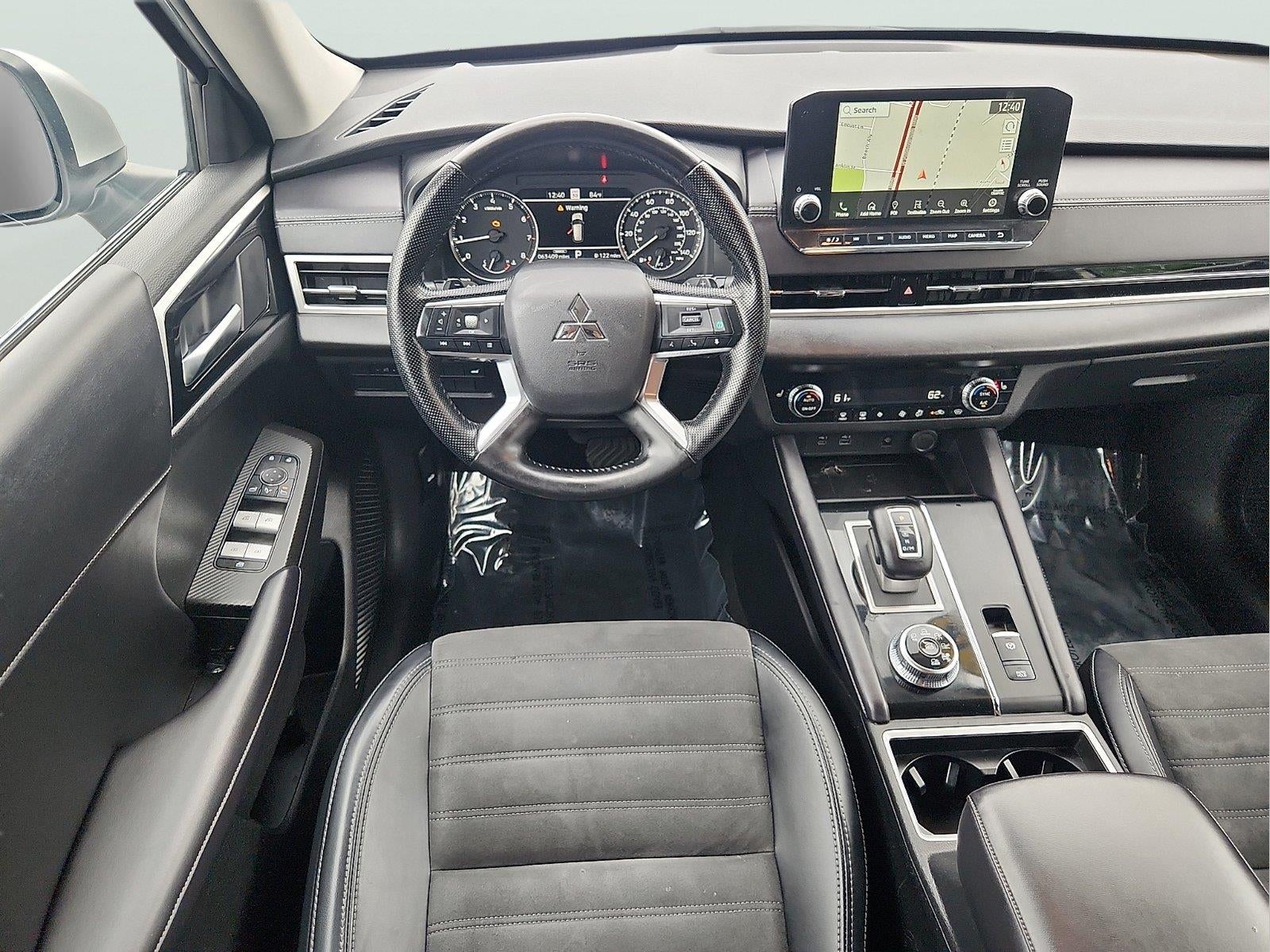 2024 Mitsubishi Outlander SE