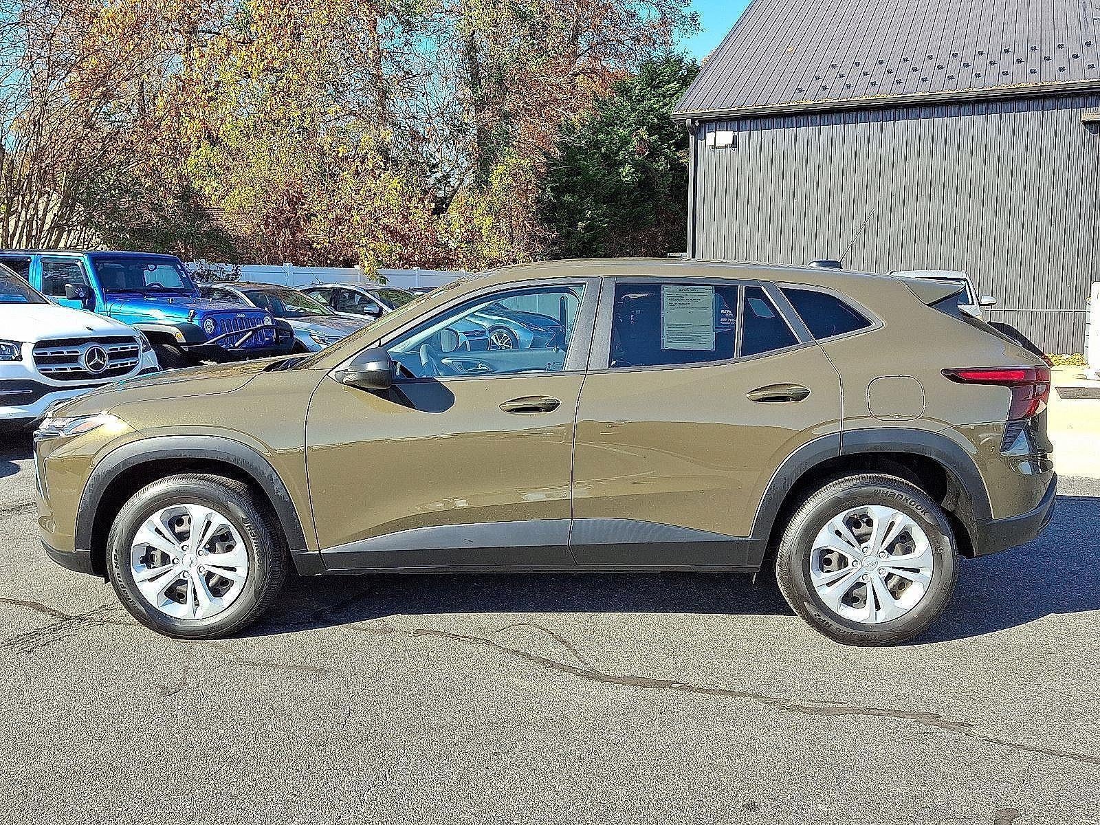 2024 Chevrolet Trax LS